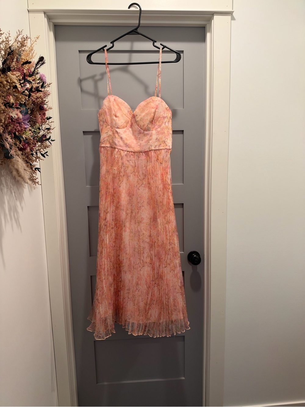 Lulu’s Sleeveless Pink Peach Floral Midi Dress
